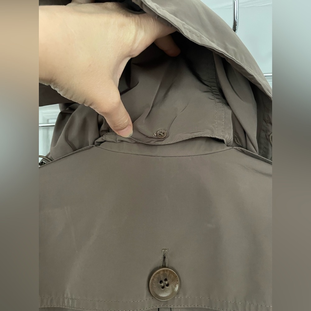 BCBG MAXAZRIA Tan Double-Breasted Trench Coat - Picture 15 of 16